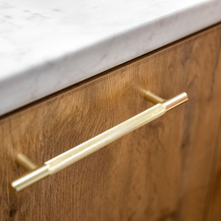 Meble na wymiar w domu w Kazimierzu – kuchnia, łazienki i zabudowa pod schodami | MiD Meble