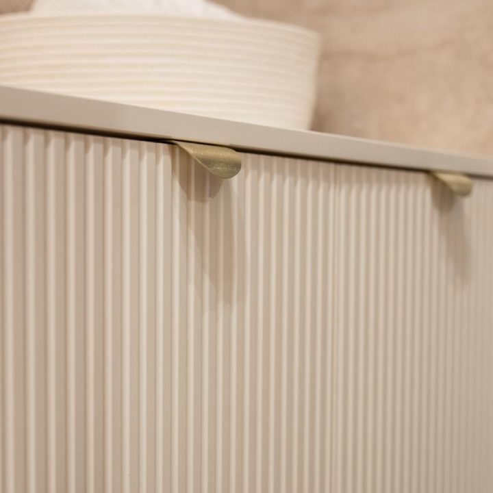 Meble na wymiar w domu w Kazimierzu – kuchnia, łazienki i zabudowa pod schodami | MiD Meble