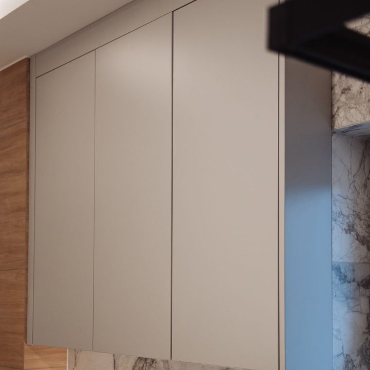 Meble na wymiar w domu w Kazimierzu – kuchnia, łazienki i zabudowa pod schodami | MiD Meble