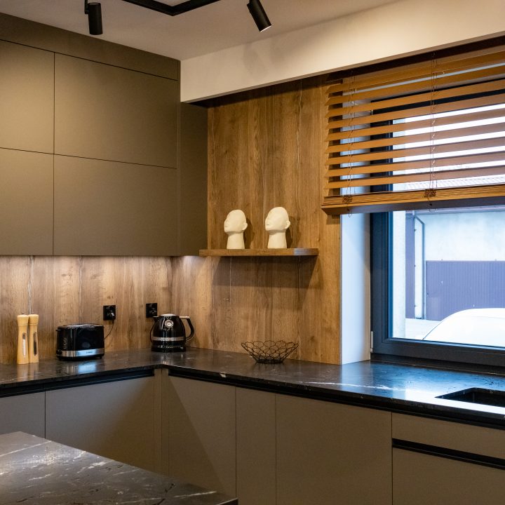 Dom w Jaworzynie - kuchnia na wymiar MiD Meble, realizacja mebli na wymiar w wariancie MiD Prestige