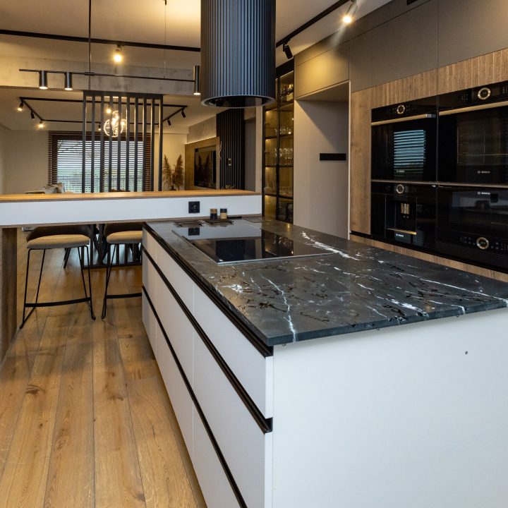 Dom w Jaworzynie - kuchnia na wymiar MiD Meble, realizacja mebli na wymiar w wariancie MiD Prestige