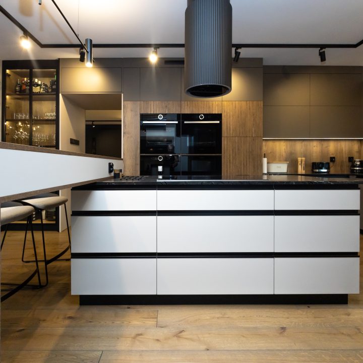 Dom w Jaworzynie - kuchnia na wymiar MiD Meble, realizacja mebli na wymiar w wariancie MiD Prestige