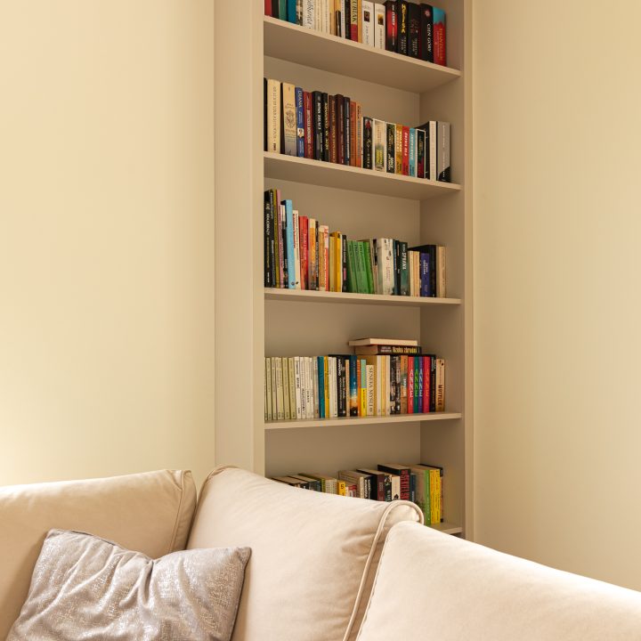 Meble na wymiar w Pruszkowie – kuchnia, zabudowy i toaletka w stylu Smart | MiD Meble