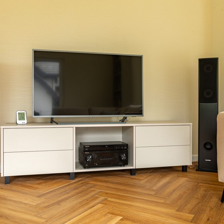 Meble na wymiar w Pruszkowie – kuchnia, zabudowy i toaletka w stylu Smart | MiD Meble