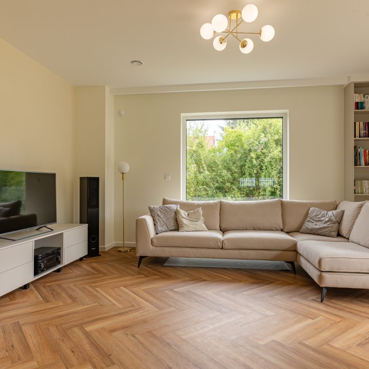 Meble na wymiar w Pruszkowie – kuchnia, zabudowy i toaletka w stylu Smart | MiD Meble