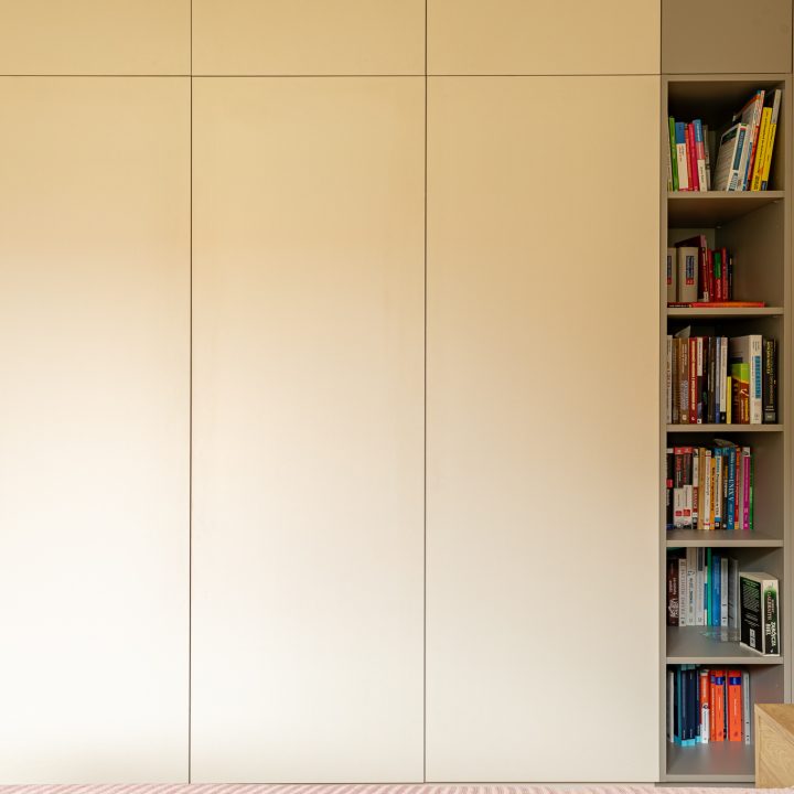 Meble na wymiar w Pruszkowie – kuchnia, zabudowy i toaletka w stylu Smart | MiD Meble