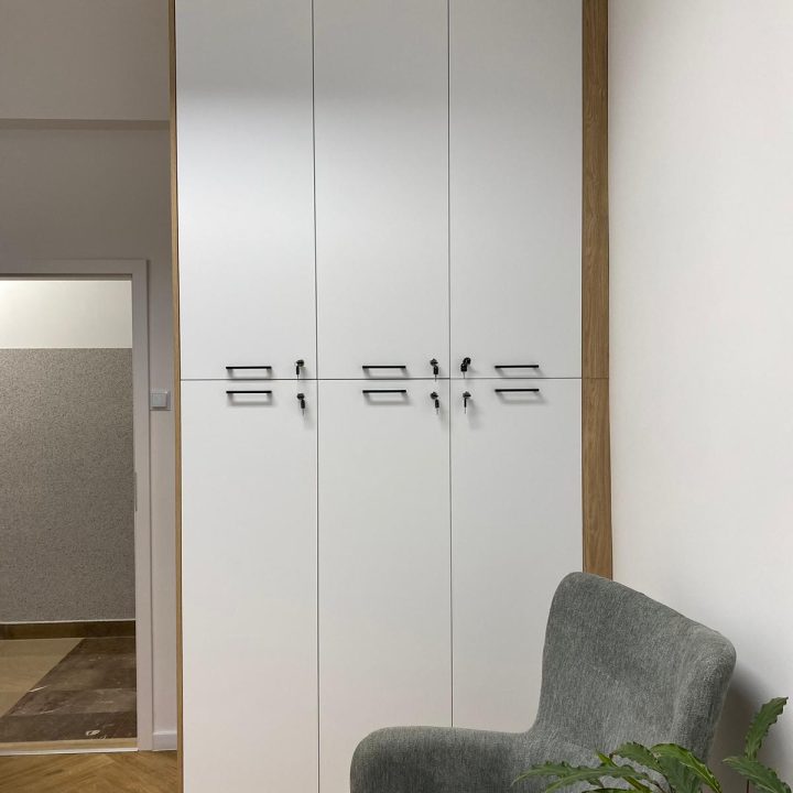 Meble na wymiar do biura – kompleksowa realizacja MiD Biznes