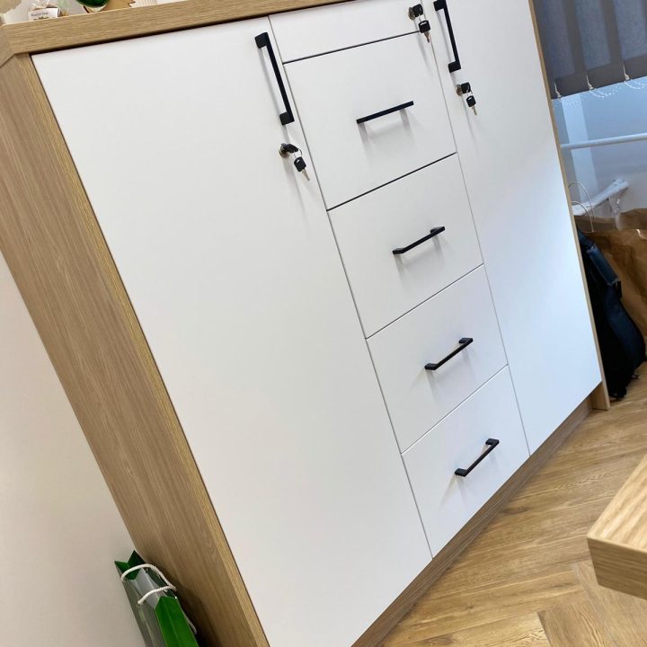 Meble na wymiar do biura – kompleksowa realizacja MiD Biznes