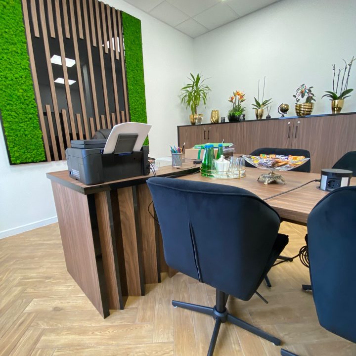 Meble na wymiar do biura – kompleksowa realizacja MiD Biznes