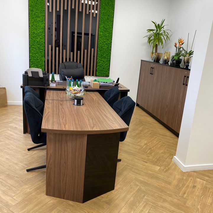 Meble na wymiar do biura – kompleksowa realizacja MiD Biznes