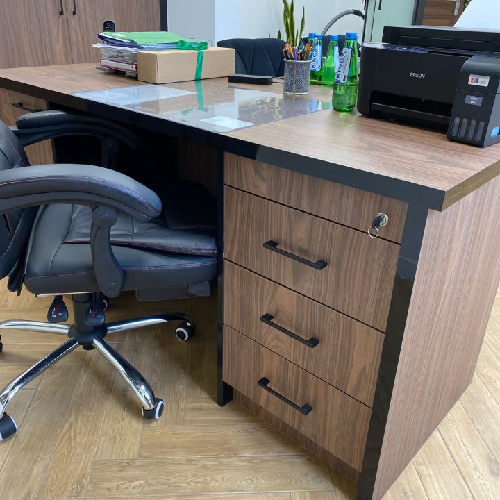 Meble na wymiar do biura – kompleksowa realizacja MiD Biznes