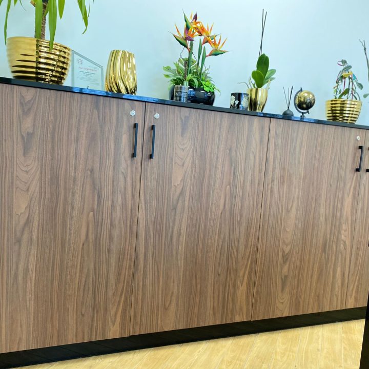 Meble na wymiar do biura – kompleksowa realizacja MiD Biznes