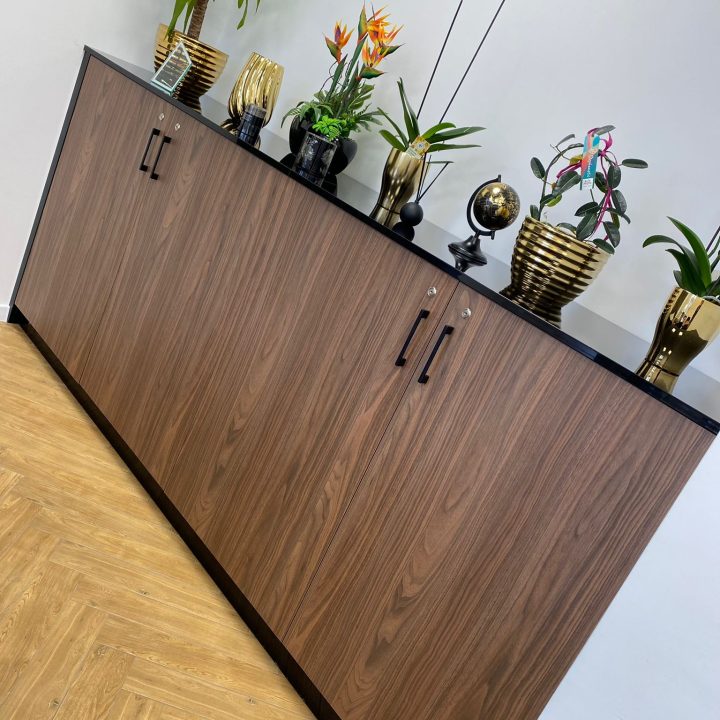 Meble na wymiar do biura – kompleksowa realizacja MiD Biznes