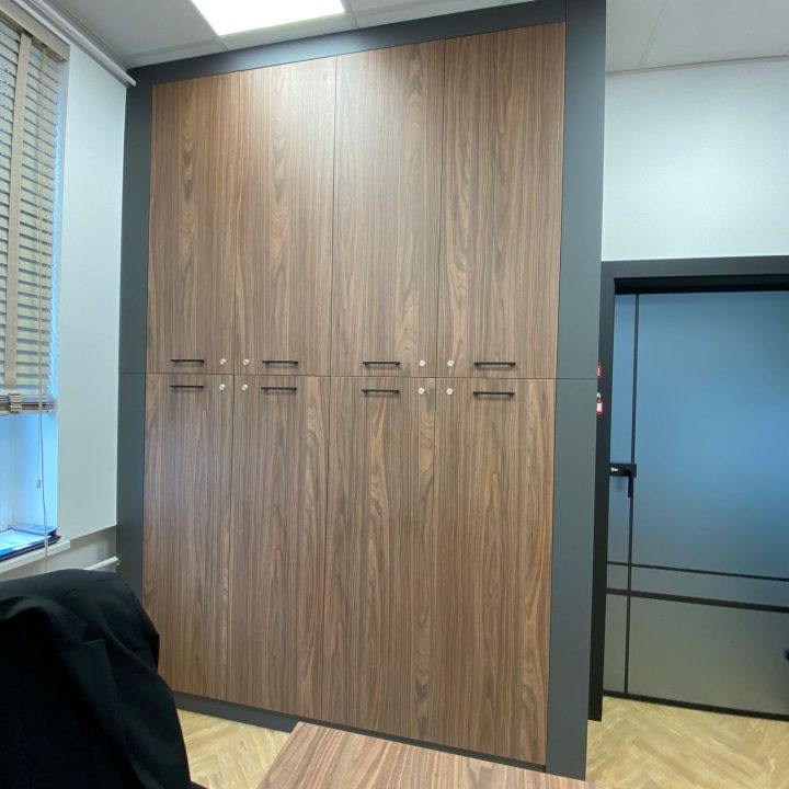 Meble na wymiar do biura – kompleksowa realizacja MiD Biznes