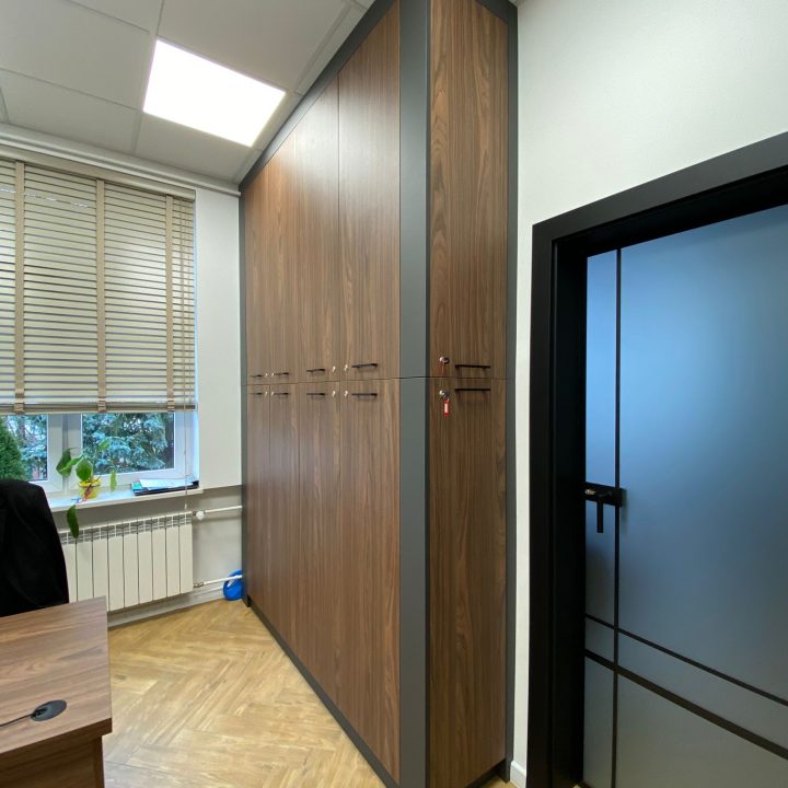 Meble na wymiar do biura – kompleksowa realizacja MiD Biznes
