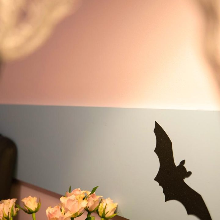 Realizacja MiD Business: meble na wymiar do herbaciarni „Pij Herbatę!”. Siedziska, lady i zabudowy w dwóch lokalach – indywidualne projekty, funkcjonalne i oryginalne.