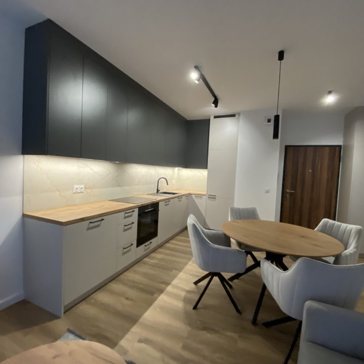 Realizacja mebli na wymiar dla dewelopera - Warszawa, ul. Podskarbińska - kuchnie na wymiar, szafy na wymiar, meble łazienkowe na wymiar - pakiet MiD Business