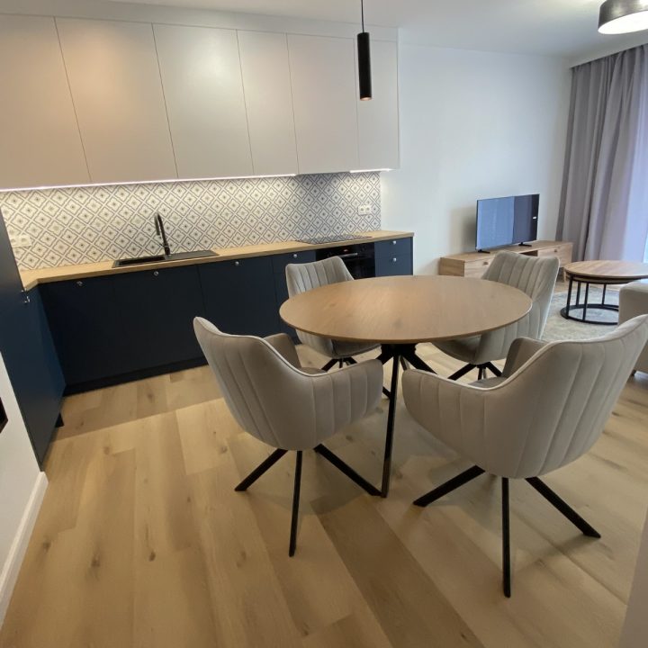 Realizacja mebli na wymiar dla dewelopera - Warszawa, ul. Podskarbińska - kuchnie na wymiar, szafy na wymiar, meble łazienkowe na wymiar - pakiet MiD Business