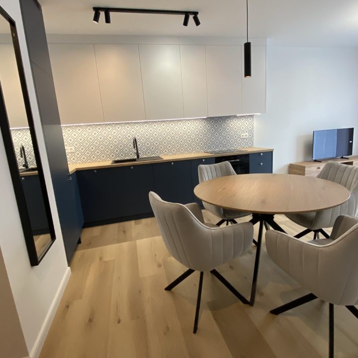 Realizacja mebli na wymiar dla dewelopera - Warszawa, ul. Podskarbińska - kuchnie na wymiar, szafy na wymiar, meble łazienkowe na wymiar - pakiet MiD Business