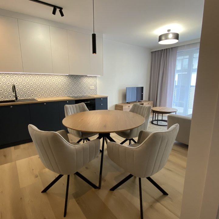 Realizacja mebli na wymiar dla dewelopera - Warszawa, ul. Podskarbińska - kuchnie na wymiar, szafy na wymiar, meble łazienkowe na wymiar - pakiet MiD Business