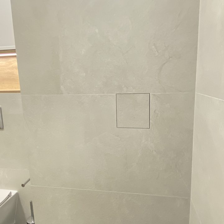 Kompleksowa realizacja MiD Prestige: meble na wymiar – kuchnia z wyspą, spiżarnia, garderoby, szafy, biurka i zabudowy łazienkowe. Estetyka premium i perfekcyjne wykonanie.