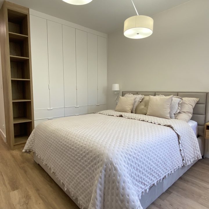 Kompleksowa realizacja MiD Prestige: meble na wymiar – kuchnia z wyspą, spiżarnia, garderoby, szafy, biurka i zabudowy łazienkowe. Estetyka premium i perfekcyjne wykonanie.