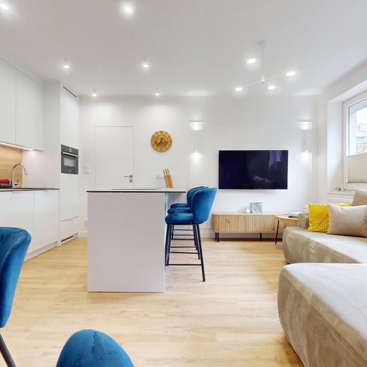 Kompleksowa realizacja MiD Prestige: meble na wymiar – kuchnia z wyspą, spiżarnia, garderoby, szafy, biurka i zabudowy łazienkowe. Estetyka premium i perfekcyjne wykonanie.