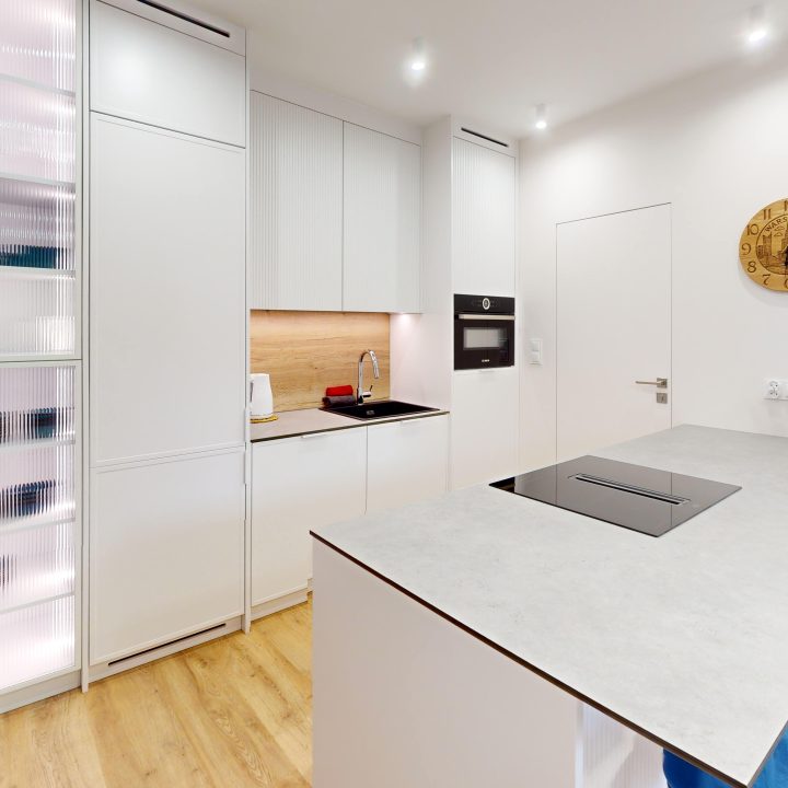 Kompleksowa realizacja MiD Prestige: meble na wymiar – kuchnia z wyspą, spiżarnia, garderoby, szafy, biurka i zabudowy łazienkowe. Estetyka premium i perfekcyjne wykonanie.