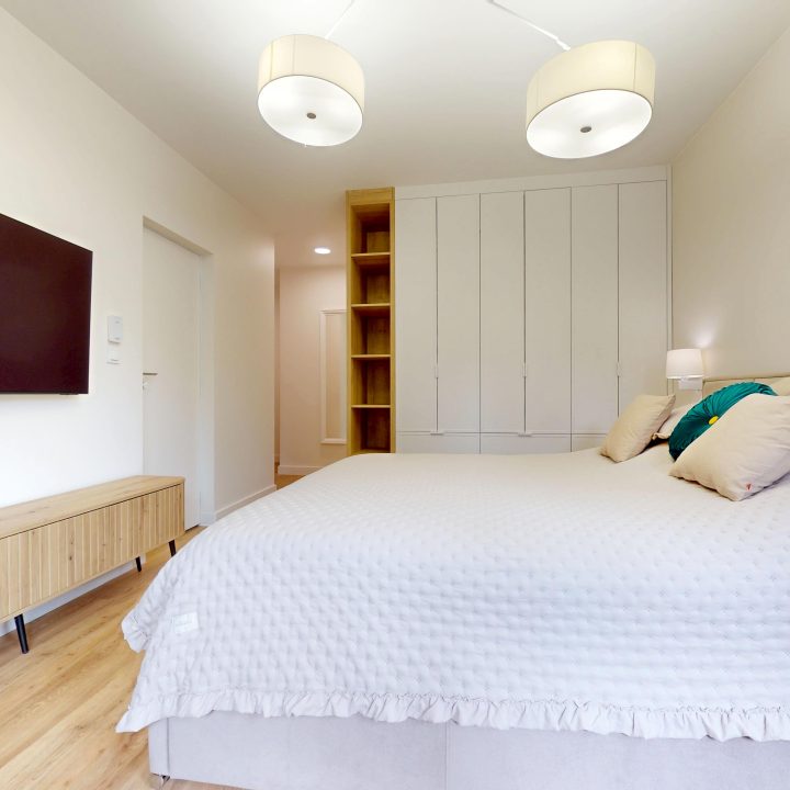 Kompleksowa realizacja MiD Prestige: meble na wymiar – kuchnia z wyspą, spiżarnia, garderoby, szafy, biurka i zabudowy łazienkowe. Estetyka premium i perfekcyjne wykonanie.