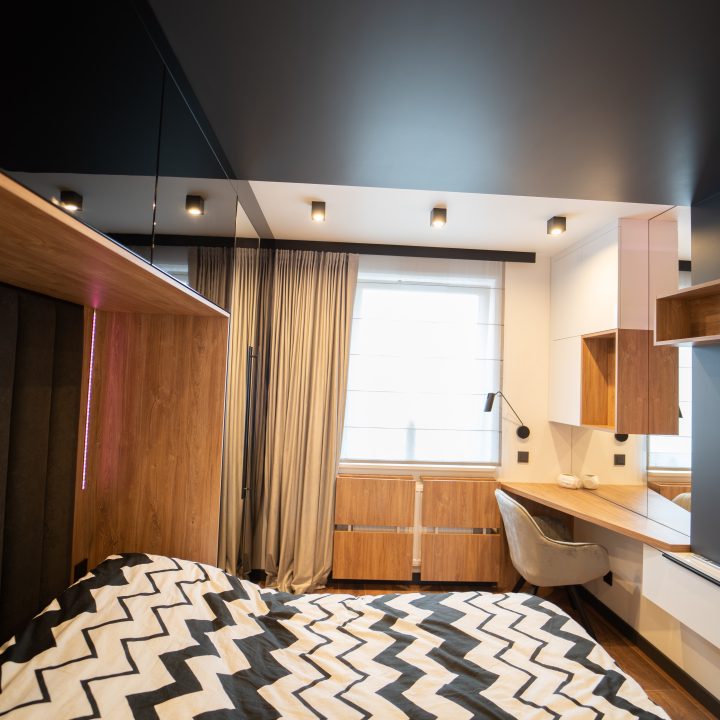 Meble na wymiar w Płocku – kuchnia, salon, sypialnia i łazienka w pakiecie MiD Prestige. Połysk, fornir, LED i kamień – styl i funkcjonalność w jednym projekcie.